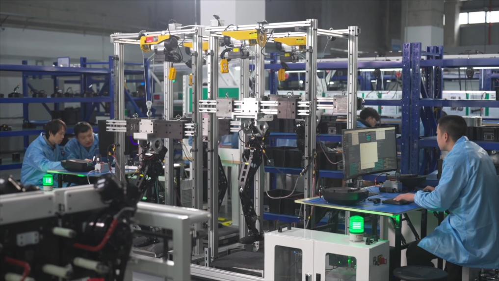 人形机器人加速跑进量产元年，我们准备好了吗？